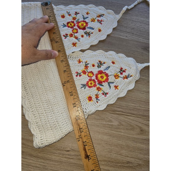Women's Crochet Halter Bralette Top Size S Ivory Floral Embroidered Boho - Picture 6 of 7